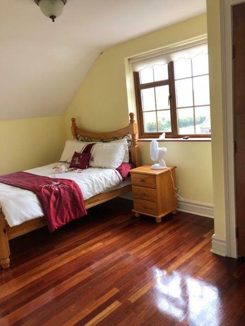 Beautiful Home On Lake Carrowmore Belmullet Esterno foto